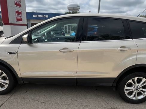 Used 2017 Ford Escape SE w/ SE Cold Weather Package image 12