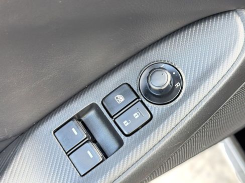 Used 2025 MAZDA MX-5 Miata RF Grand Touring RWD image 19