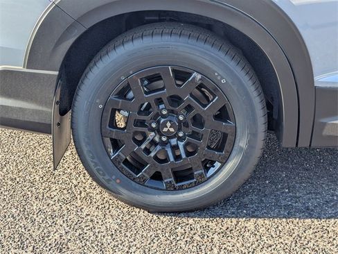 New 2025 Mitsubishi Outlander Trail Edition image 5