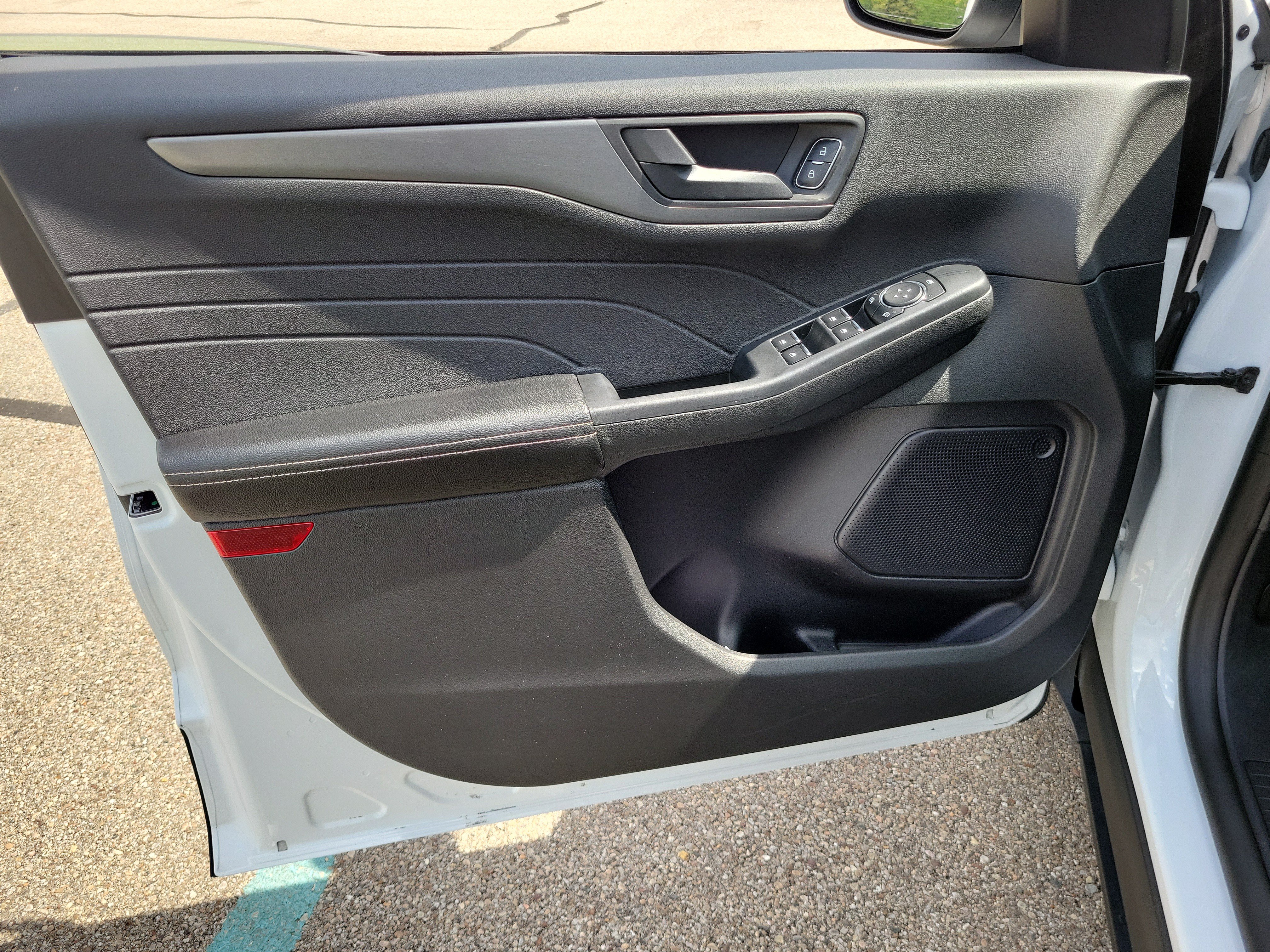 Used 2023 Ford Escape Active w/ Tech Pack #1 FWD image 19