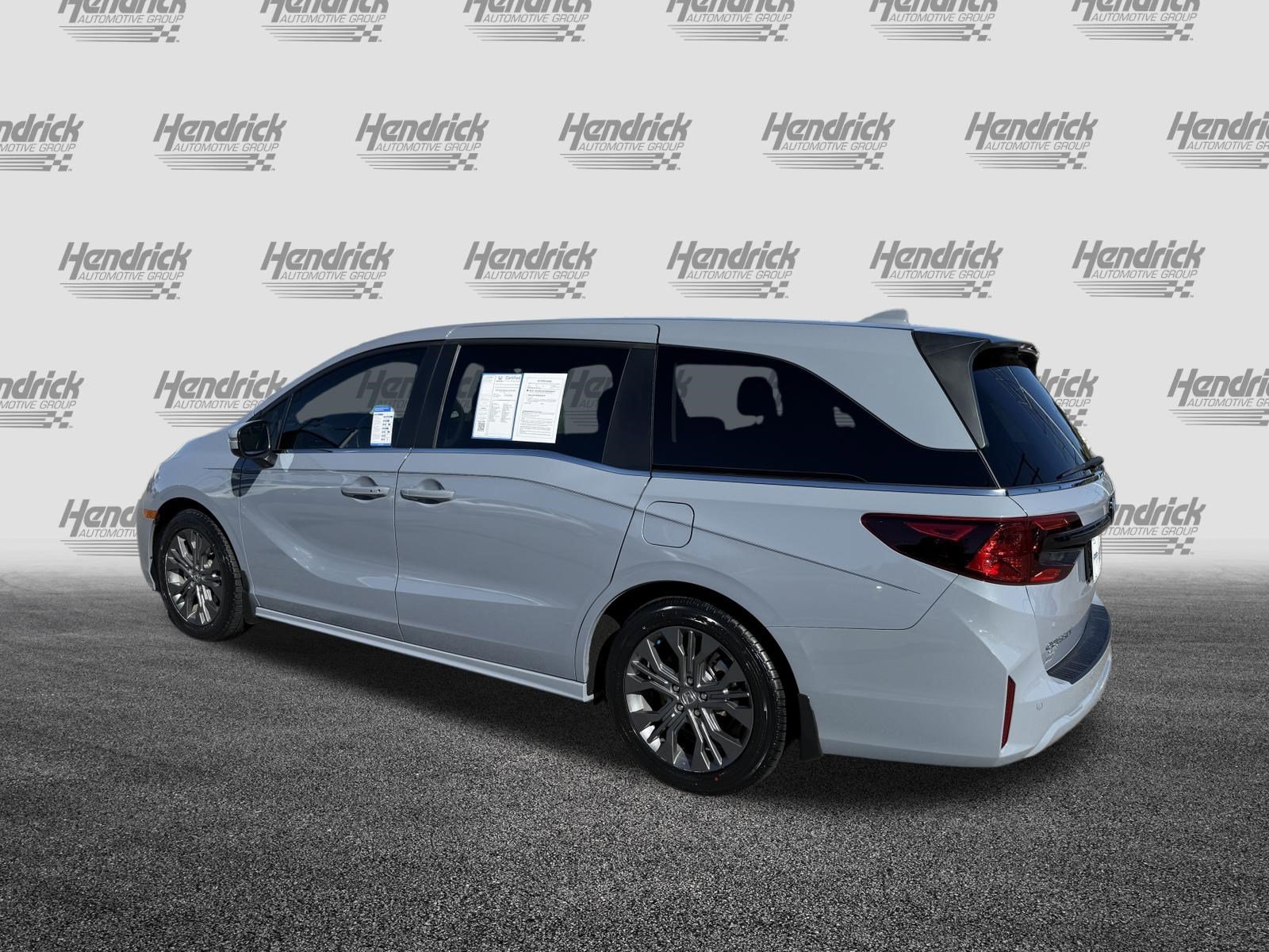 Used 2025 Honda Odyssey Touring image 8