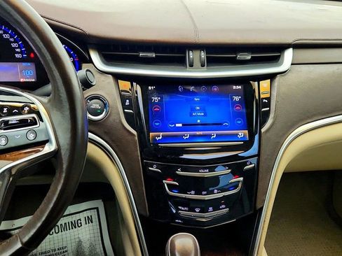 Used 2014 Cadillac XTS image 17
