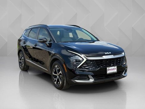 Used 2025 Kia Sportage EX w/ Premium Package image 3