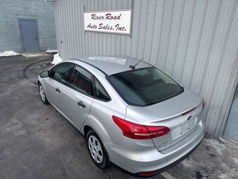 Used 2017 Ford Focus S image 11