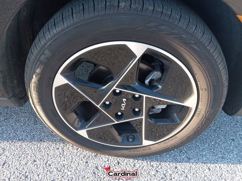 Used 2024 Kia Soul EX image 2