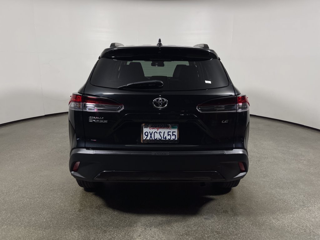 Used 2026 Toyota Corolla Cross LE FWD image 4