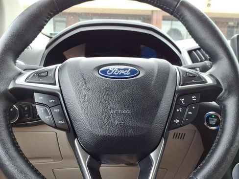 Used 2024 Ford Edge Titanium AWD/4WD image 21