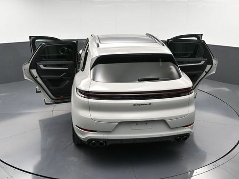 New 2026 Porsche Cayenne S image 34