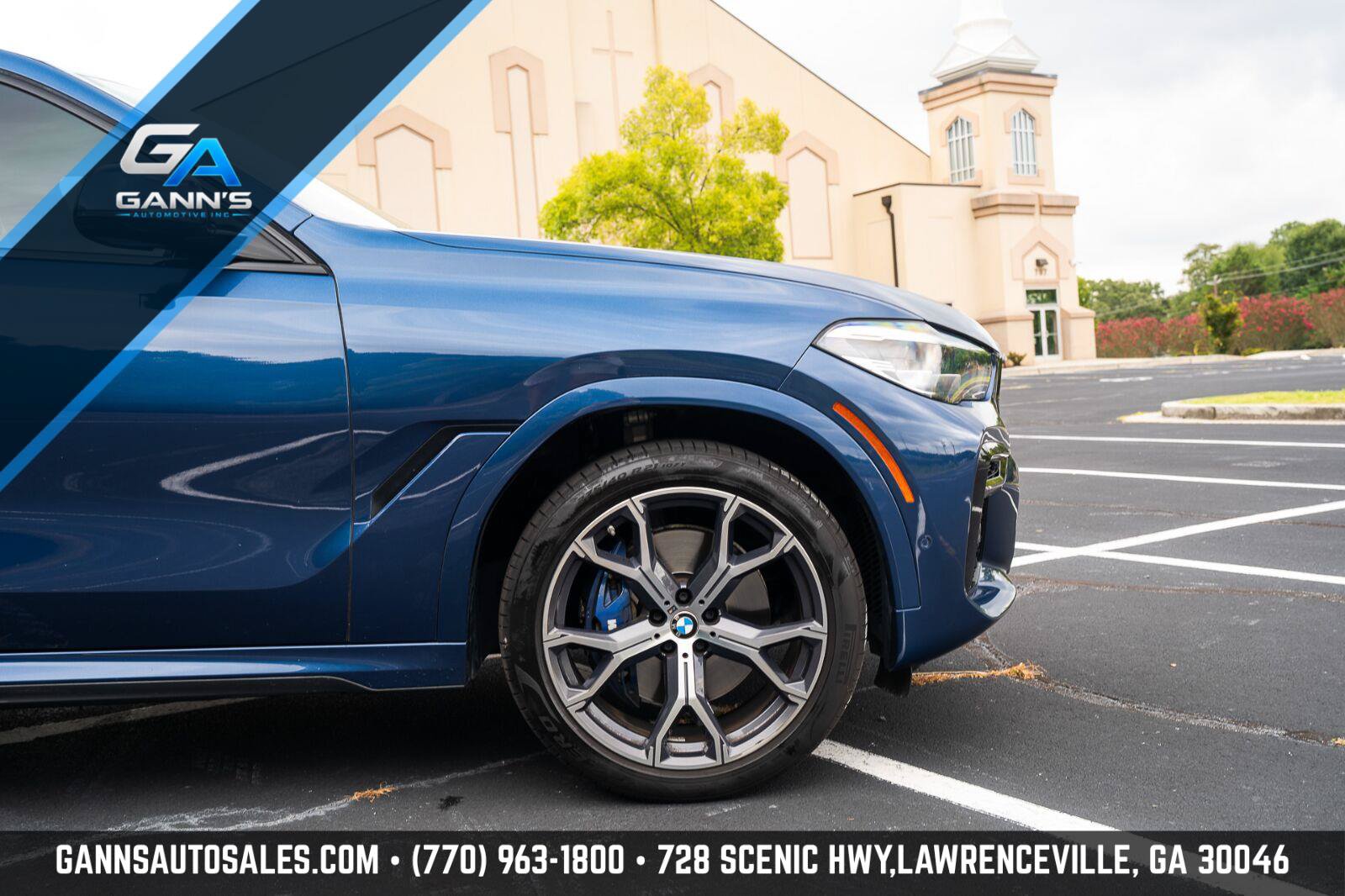 Used 2022 BMW X6 xDrive40i w/ M Sport Package AWD/4WD image 11