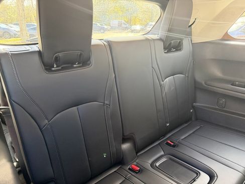 Used 2023 INFINITI QX60 Luxe w/ Performance Audio Package image 10