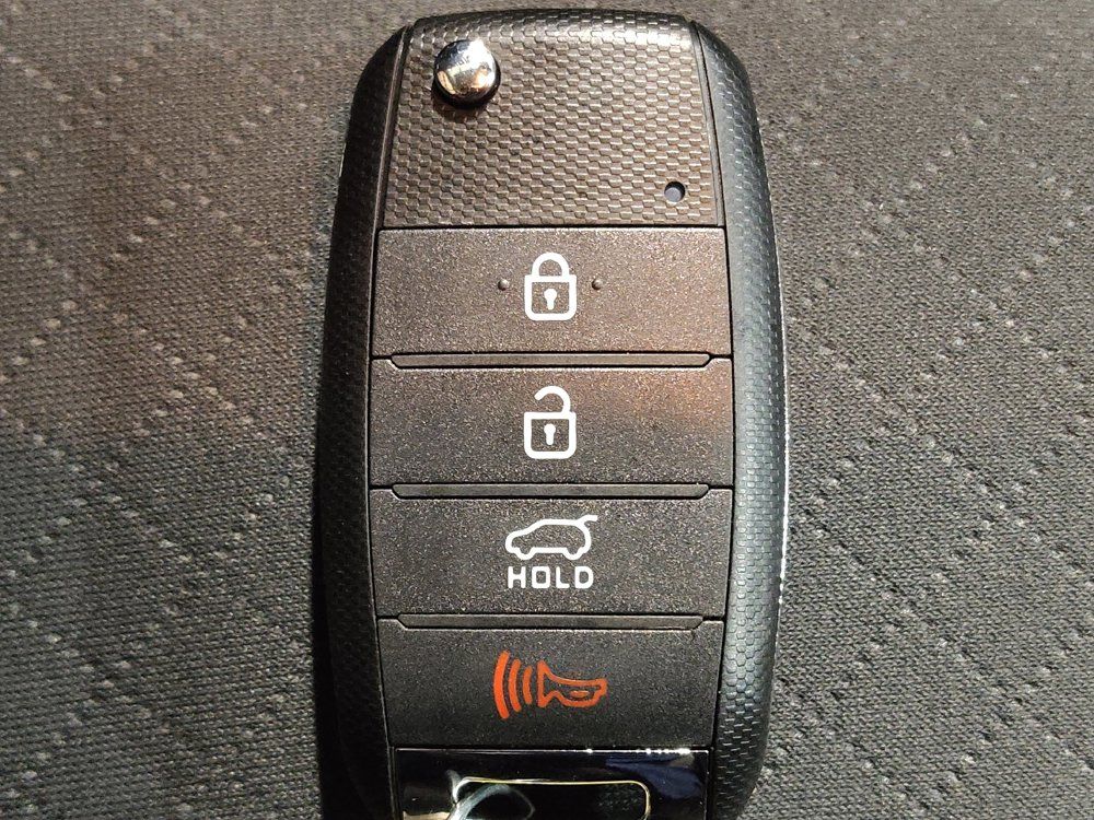 Used 2020 Kia Sorento FWD V6 image 32