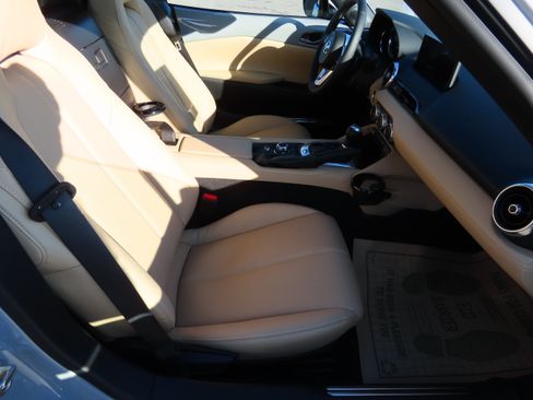 New 2025 MAZDA MX-5 Miata RF Grand Touring w/ Appearance Package image 11