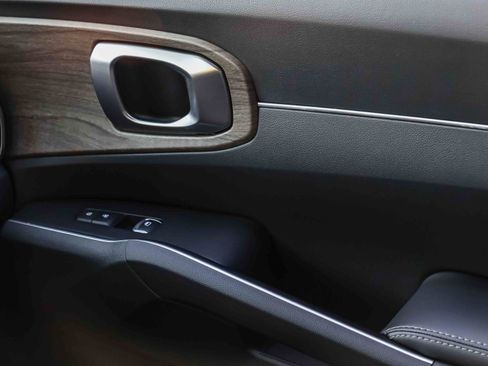 Certified 2023 Kia Sorento S AWD/4WD image 14