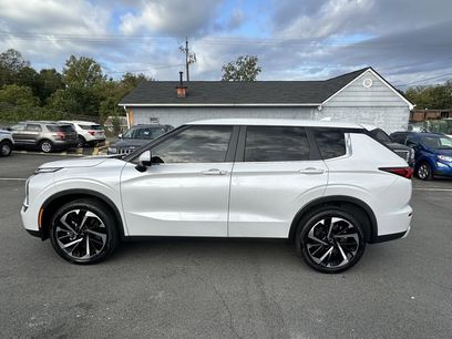 Used 2023 Mitsubishi Outlander SE