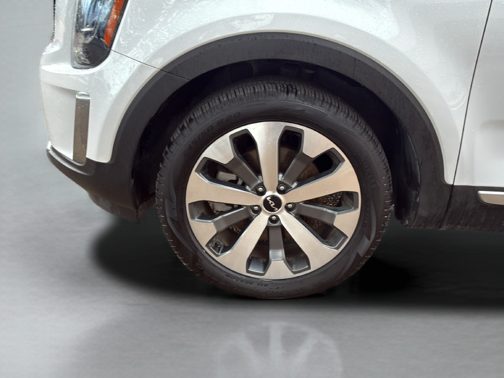 Used 2022 Kia Telluride S FWD image 45