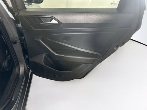 Used 2024 Volkswagen Jetta SE image 29