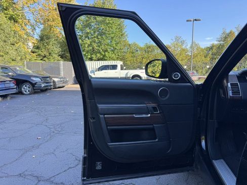 Used 2017 Land Rover Range Rover image 19