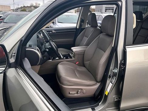 Used 2022 Lexus GX 460 Premium image 18
