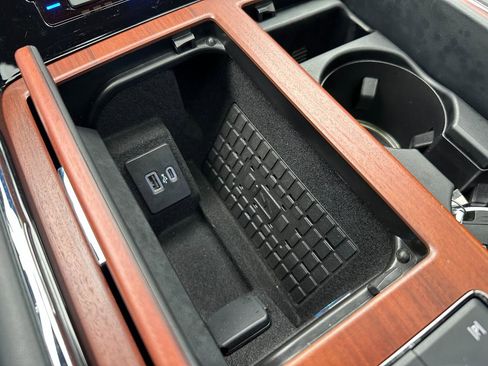 Used 2023 Lincoln Navigator Reserve AWD/4WD image 58