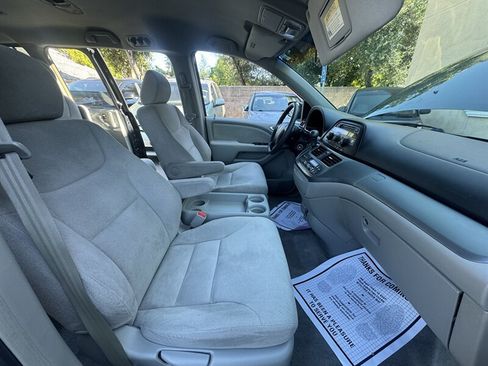 Used 2005 Honda Odyssey EX image 10