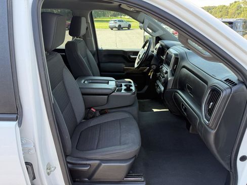 Used 2023 Chevrolet Silverado 2500 LT AWD/4WD image 13