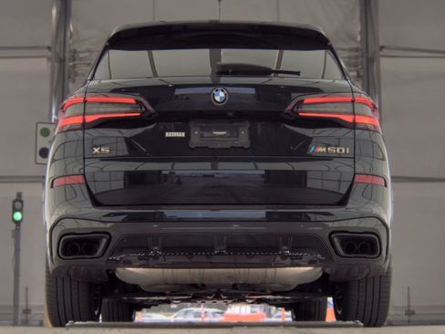 Used 2022 BMW X5 M50i AWD/4WD image 10