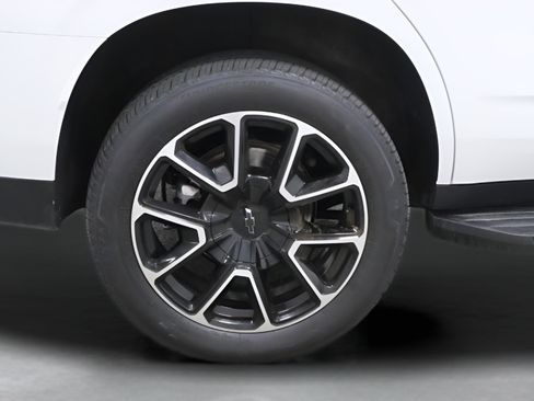 Used 2024 Chevrolet Tahoe RST w/ Sport Performance Package AWD/4WD image 38