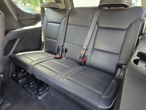 Used 2023 Chevrolet Tahoe Premier RWD image 32