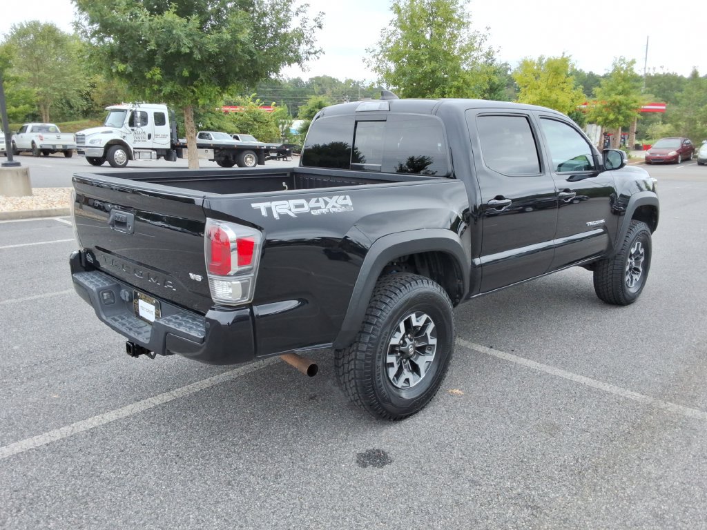 Used 2020 Toyota Tacoma TRD Off-Road w/ TRD Premium Off Road Package AWD/4WD image 5