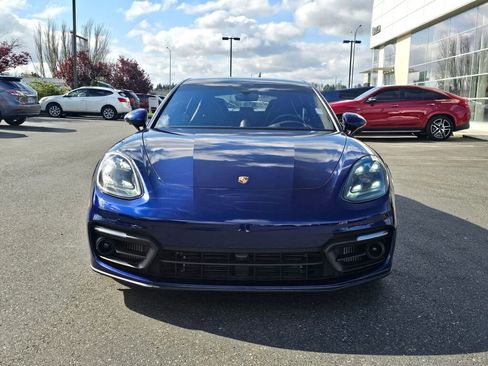Used 2022 Porsche Panamera 4 Platinum Edition w/ Assistance Package AWD/4WD image 2