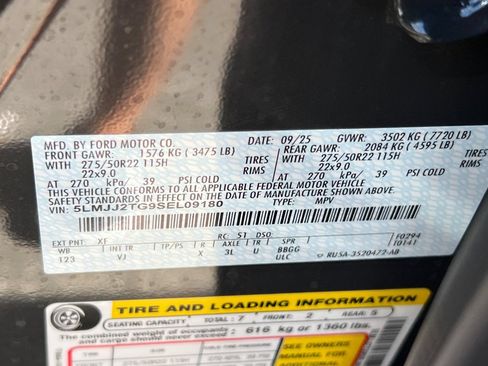 Used 2025 Lincoln Navigator Black Label AWD/4WD image 30