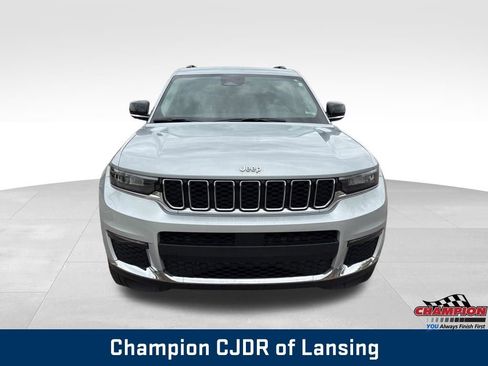 Used 2023 Jeep Grand Cherokee L Limited AWD/4WD image 10