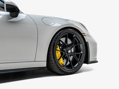 Used 2023 Porsche 911 GT3 RWD image 16