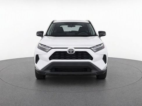 Used 2022 Toyota RAV4 XLE w/ Convenience Package AWD/4WD image 6