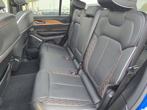 Used 2023 Jeep Grand Cherokee Summit image 19