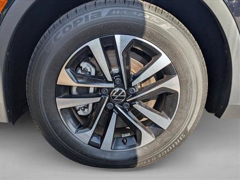 Used 2024 Volkswagen Tiguan S FWD image 21