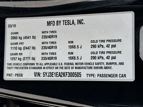 Used 2019 Tesla Model 3 Standard Range Plus image 12