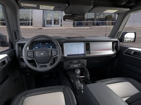 New 2026 Ford Bronco Outer Banks w/ Sasquatch Package AWD/4WD image 9