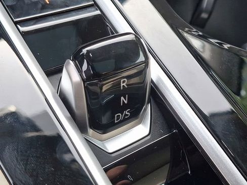 New 2026 Volkswagen Atlas SEL Premium R-Line image 11