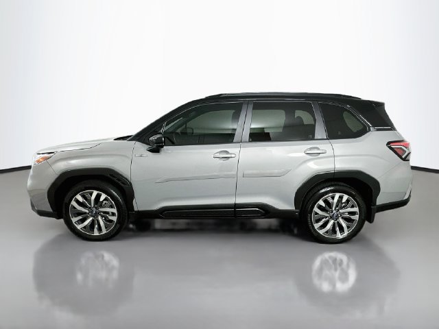 Used 2025 Subaru Forester Touring AWD/4WD image 8