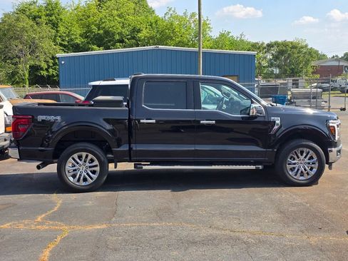 Used 2025 Ford F150 Lariat w/ Equipment Group 501A Mid AWD/4WD image 4