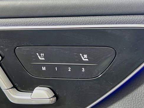 Used 2024 Mercedes-Benz GLC 300 4MATIC image 21