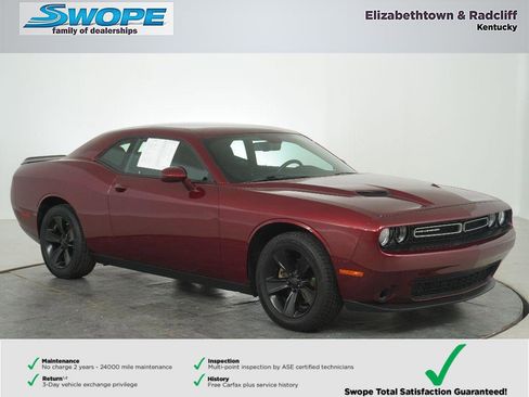 Used 2023 Dodge Challenger SXT w/ Cold Weather Group RWD image 1