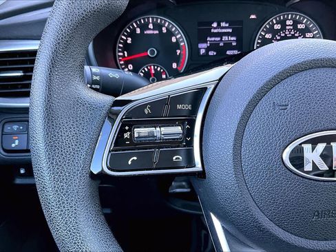 Used 2020 Kia Optima LX image 22