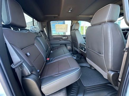 New 2026 GMC Sierra 2500 Denali w/ Denali Reserve Package AWD/4WD image 31