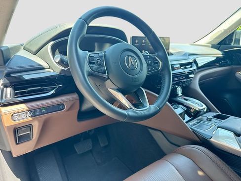 Used 2023 Acura MDX SH-AWD w/ Advance Package image 12