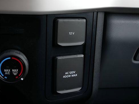 Used 2024 Ford F550 4x4 SuperCab Super Duty image 25