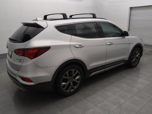 Used 2018 Hyundai Santa Fe Sport image 10