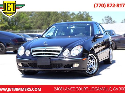 Used 2005 Mercedes-Benz E 500 4MATIC Sedan image 1