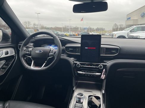 Used 2023 Ford Explorer ST w/ Equipment Group 401A image 12